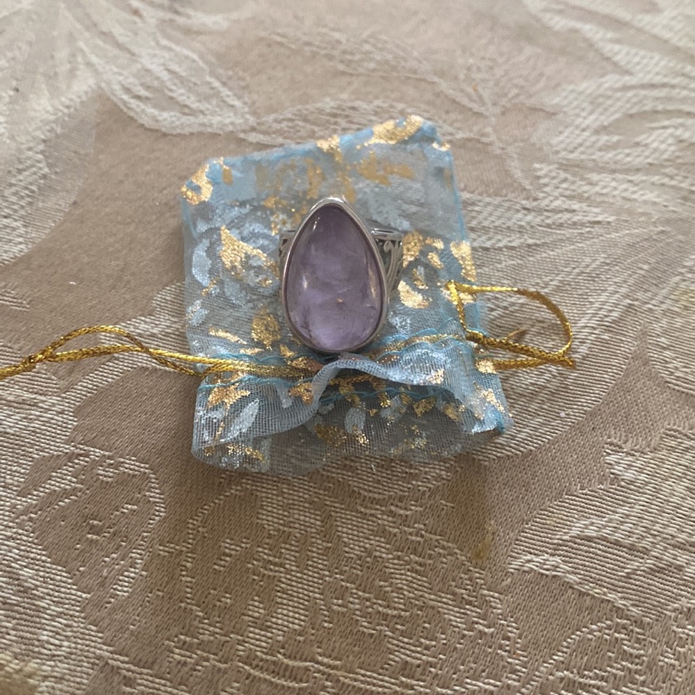 Amethyst gem ring 💍